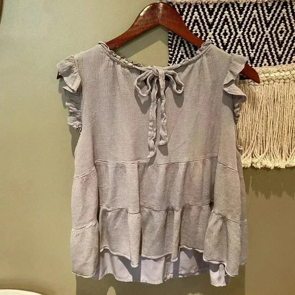 MISS ME TIERED SLEEVELESS GRAY RUFFLE TOP SIZE SMALL - Picture 6 of 8